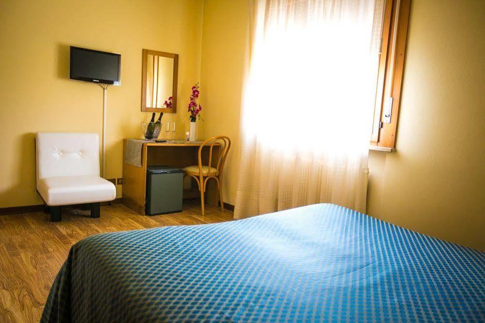 Hotel Agli Olmi San Biagio di Callalta エクステリア 写真